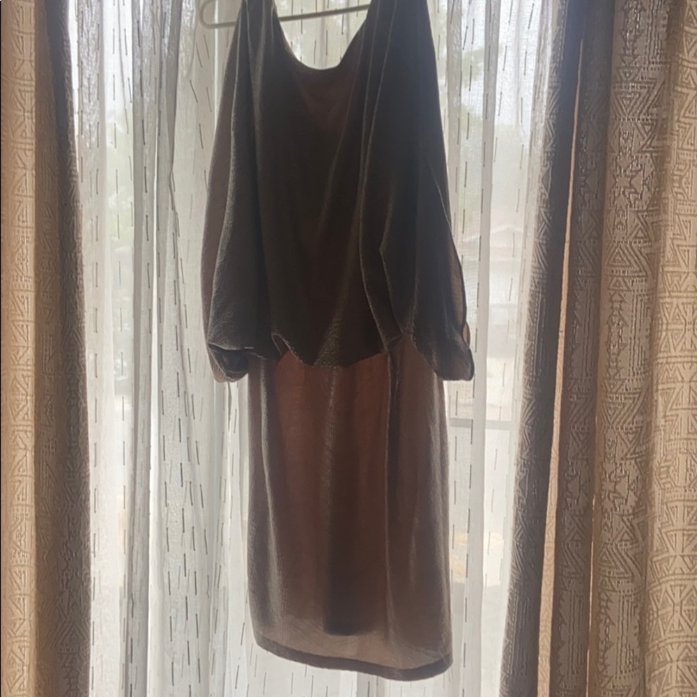 Women’s Dreas